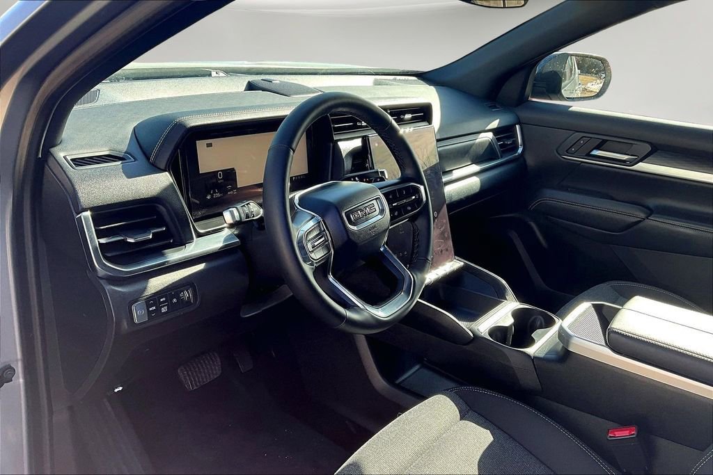 Used 2025 GMC Terrain Elevation AWD/4WD image 16