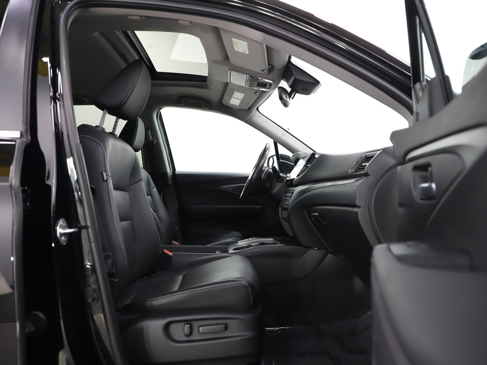 Used 2023 Honda Ridgeline RTL image 11