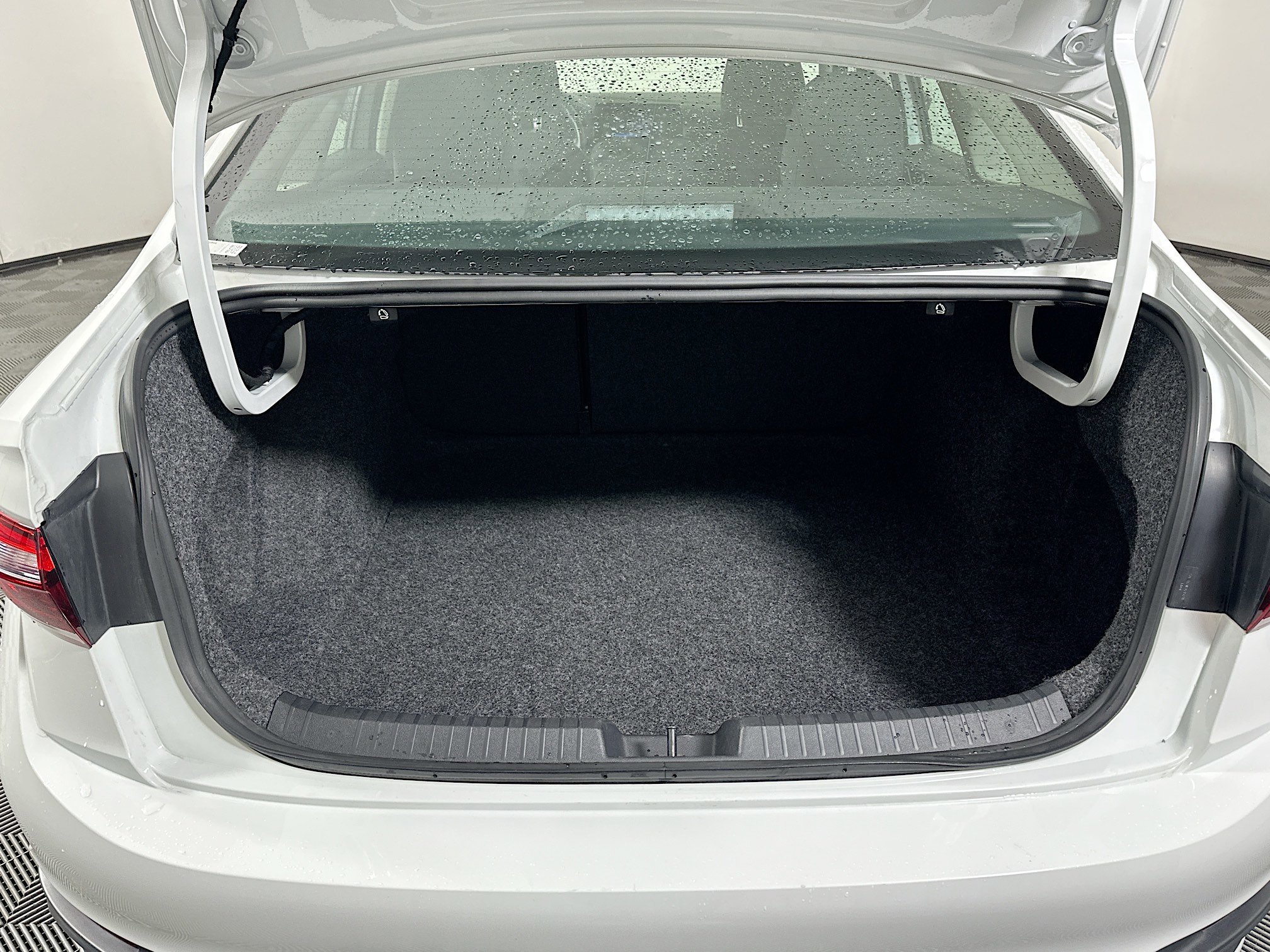 Used 2025 Volkswagen Jetta S image 28