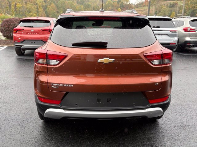 Used 2021 Chevrolet TrailBlazer LT w/ Sun and Liftgate Package AWD/4WD image 4
