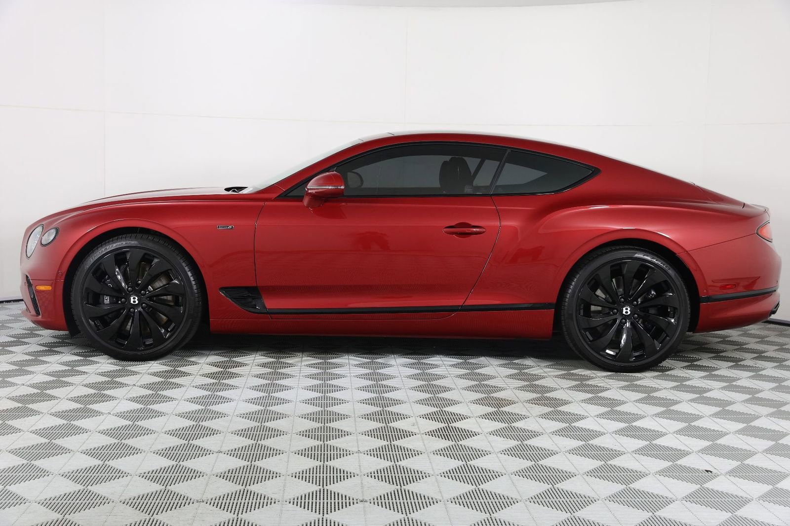 Used 2024 Bentley Continental GT AWD/4WD image 5