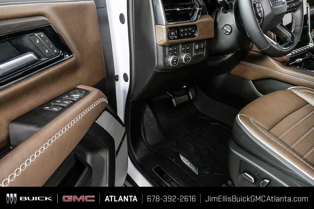 Certified 2026 GMC Yukon Denali Ultimate AWD/4WD image 8