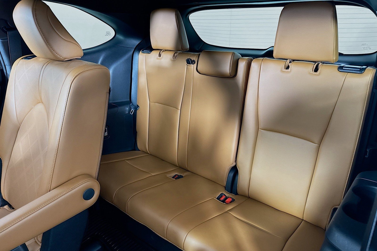 Used 2024 Toyota Highlander Platinum image 9