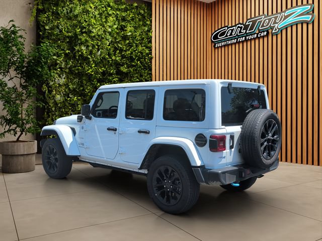 Used 2024 Jeep Wrangler Unlimited Sahara AWD/4WD image 5