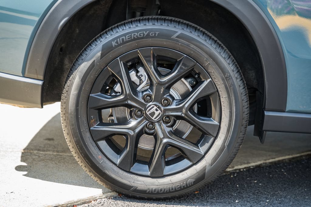 Certified 2025 Honda HR-V Sport image 16