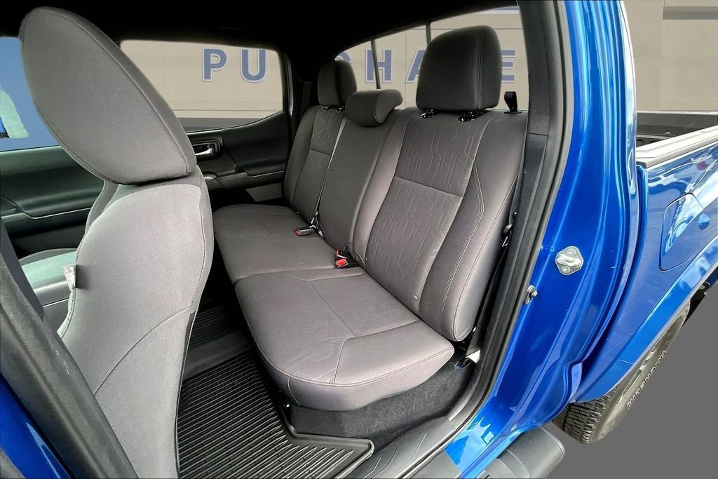 Used 2018 Toyota Tacoma TRD Sport w/ Technology Package image 24