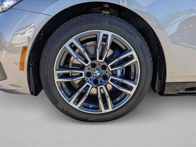 Used 2026 BMW 530i xDrive w/ M Sport Package AWD/4WD image 10