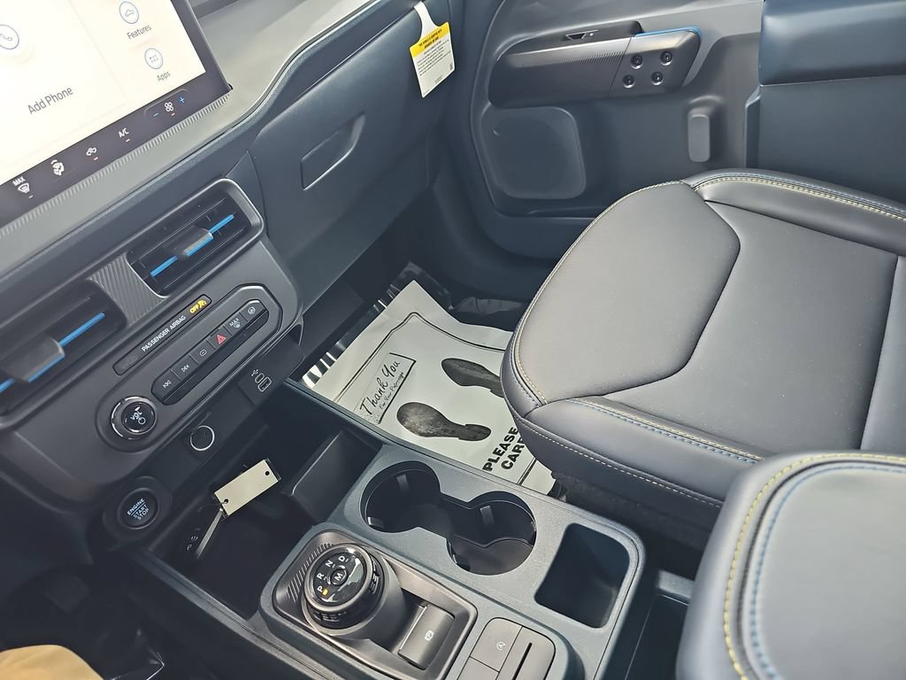 Used 2025 Ford Maverick Lobo AWD/4WD image 28
