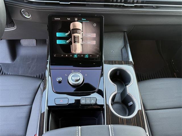 New 2026 Cadillac Escalade ESV Luxury w/ Touring Package image 16