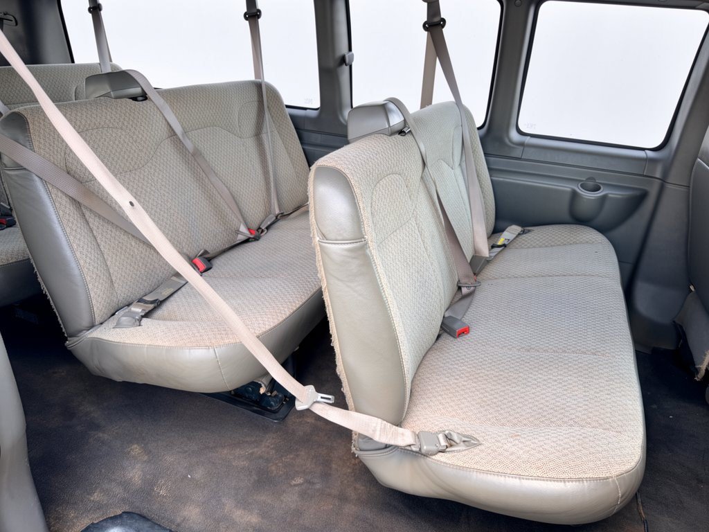 Certified 2019 Chevrolet Express 3500 LT w/ LT Preferred Equipment Group RWD image 29