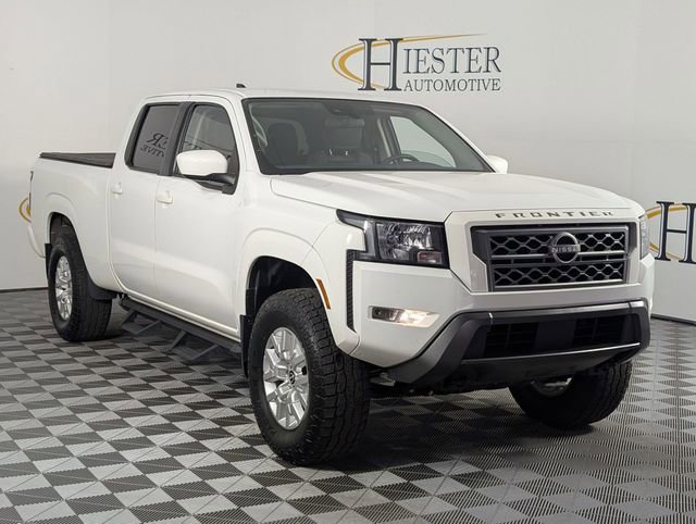 Used 2022 Nissan Frontier SV w/ Technology Package image 2