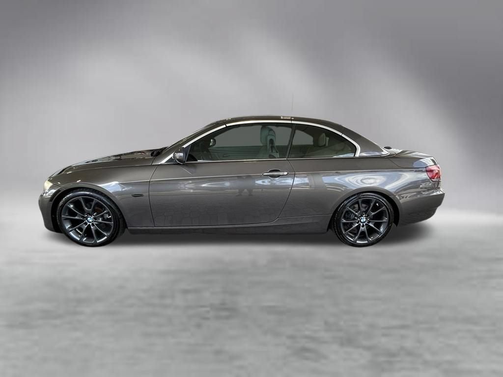 Used 2010 BMW 328i Convertible RWD image 8