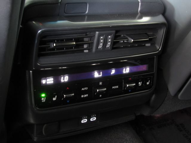 Used 2023 Lexus LX 600 F Sport AWD/4WD image 37