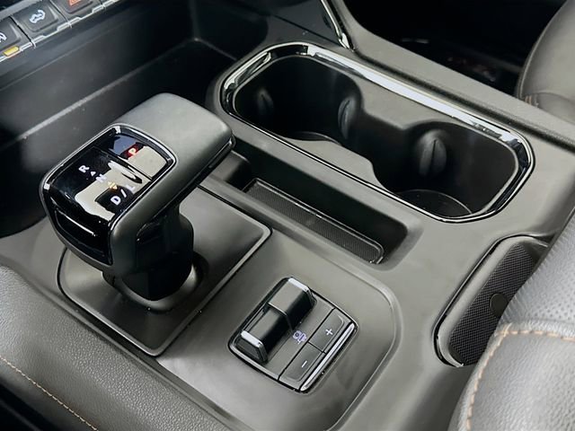 Used 2024 GMC Sierra 1500 AT4 w/ Technology Package image 19