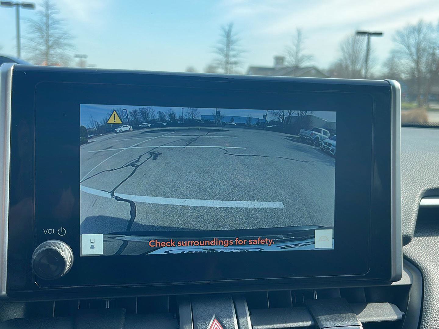 Used 2025 Toyota RAV4 XLE AWD/4WD image 27