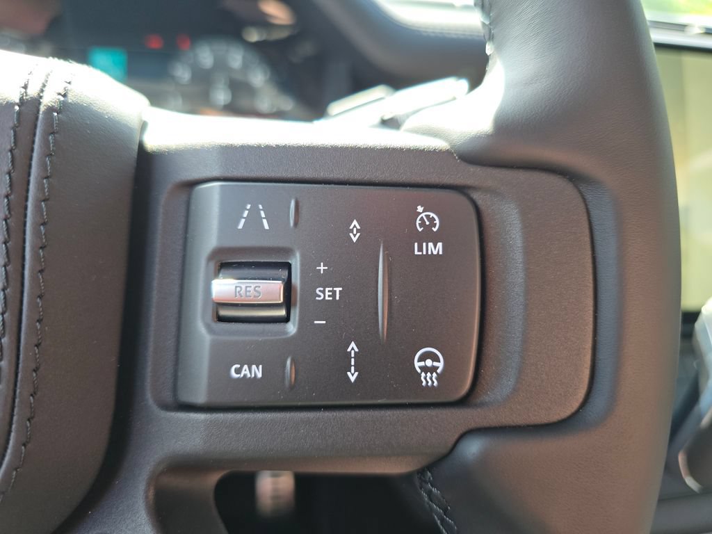 New 2026 Land Rover Defender 90 V8 AWD/4WD image 24