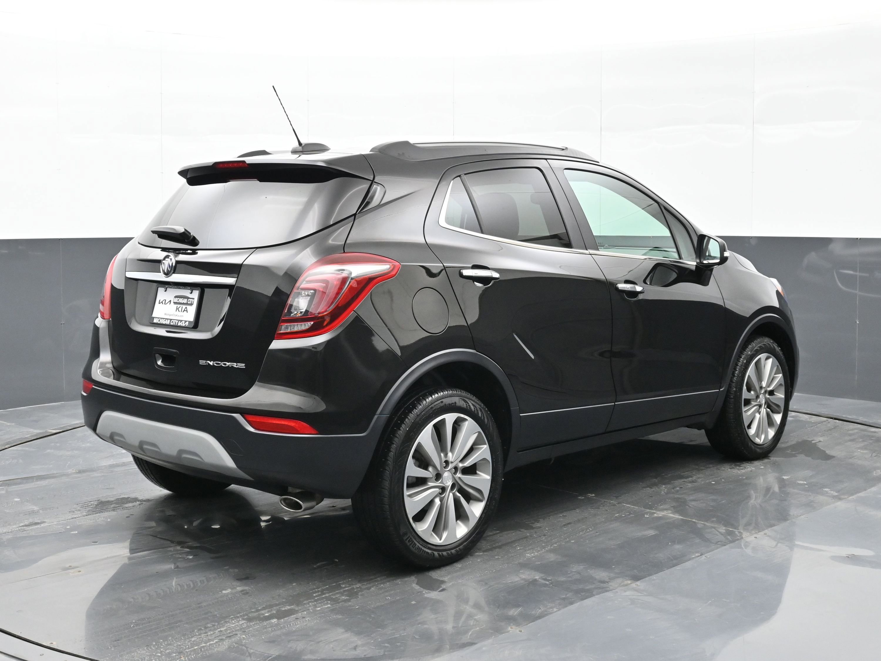 Used 2019 Buick Encore Preferred image 8