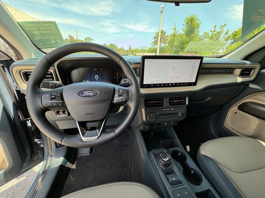 Certified 2025 Ford Maverick Lariat w/ 4K Tow Package AWD/4WD image 8