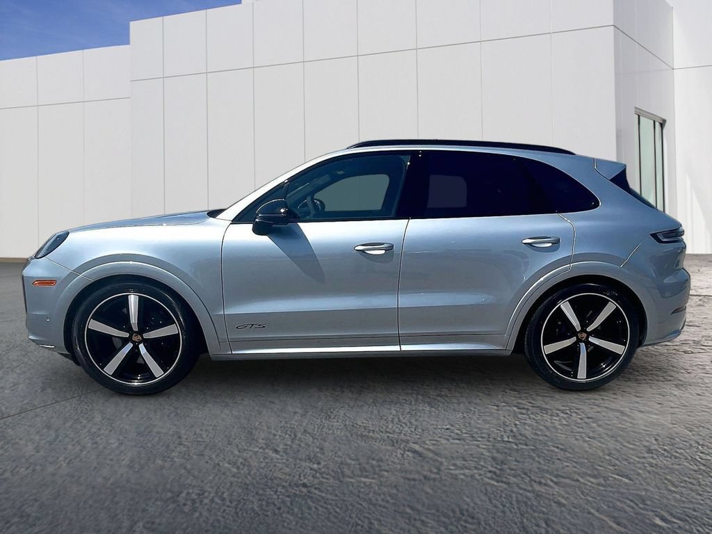 Certified 2026 Porsche Cayenne GTS AWD/4WD image 2