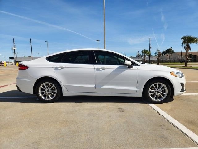 Used 2020 Ford Fusion SE image 4