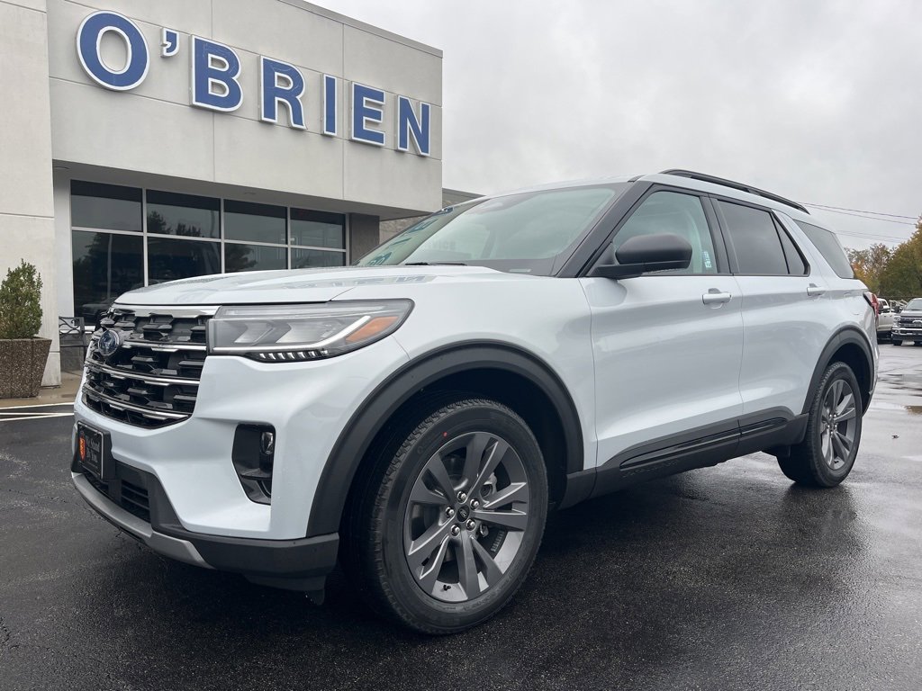 New 2026 Ford Explorer Active image 1