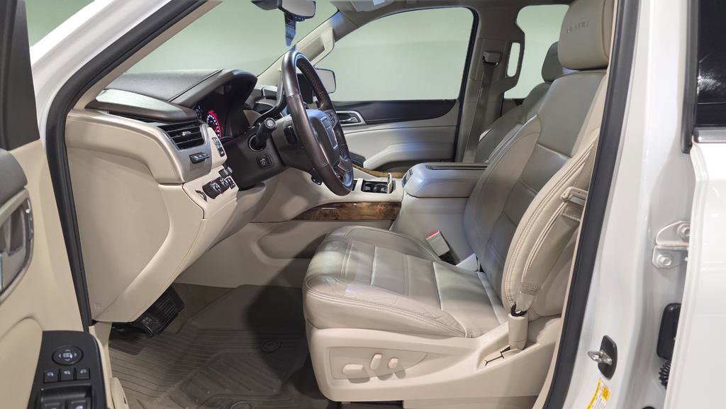 Used 2016 GMC Yukon Denali w/ Open Road Package image 10