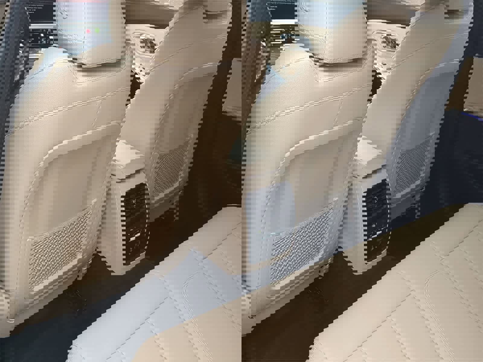 Used 2019 BMW 330i xDrive Sedan w/ Convenience Package image 25