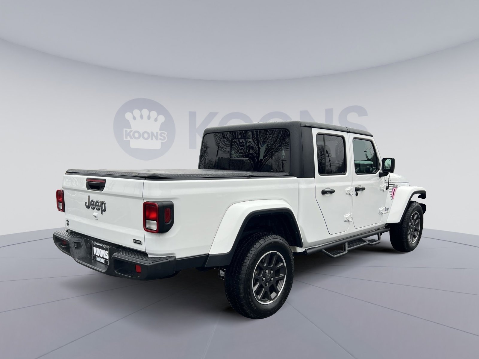 Used 2023 Jeep Gladiator Overland image 7