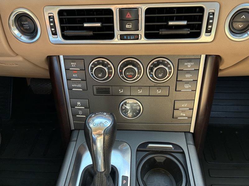 Used 2010 Land Rover Range Rover HSE AWD/4WD image 41