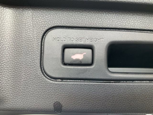 Certified 2025 Honda Pilot Touring image 22