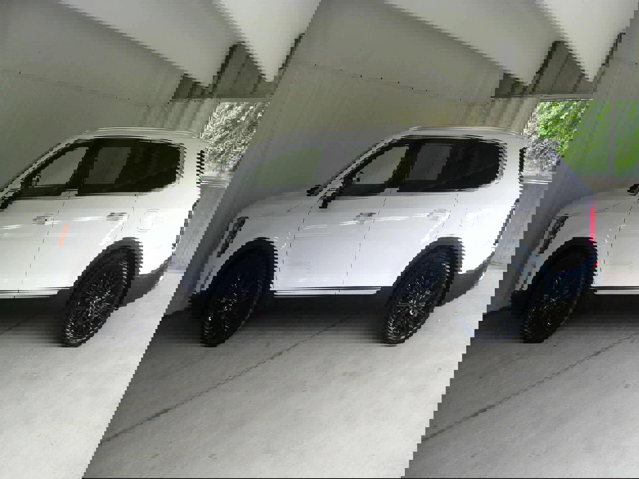 Certified 2022 Kia Telluride SX w/ SX Prestige Package image 25