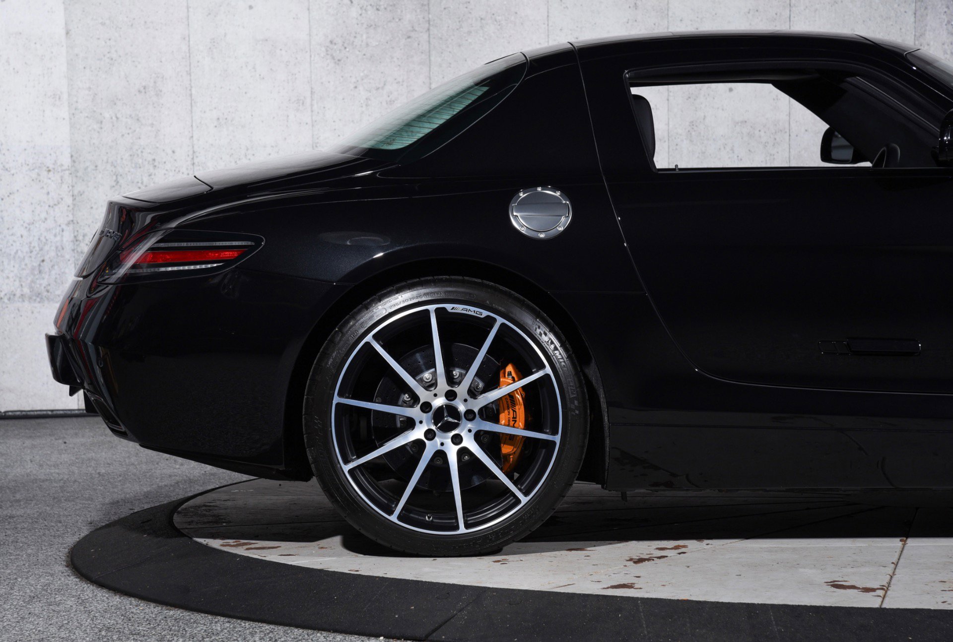 Used 2014 Mercedes-Benz SLS AMG GT Coupe image 34