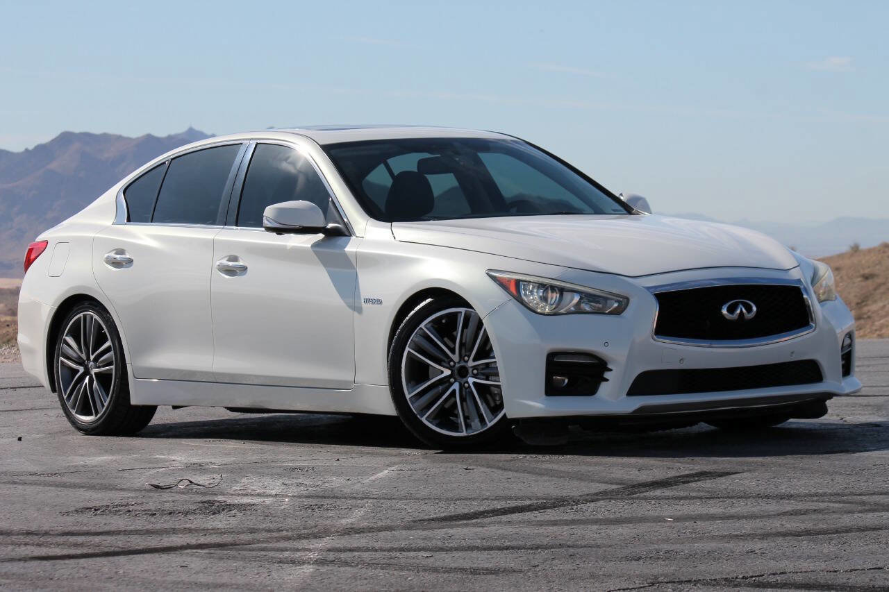Used 2014 INFINITI Q50 Hybrid AWD w/ Deluxe Technology Package image 2