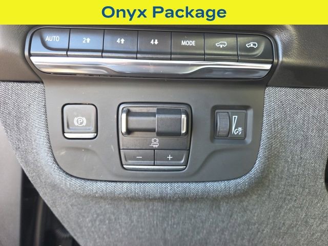 Used 2025 Cadillac Escalade Sport Platinum w/ LPO, ONYX Package image 5