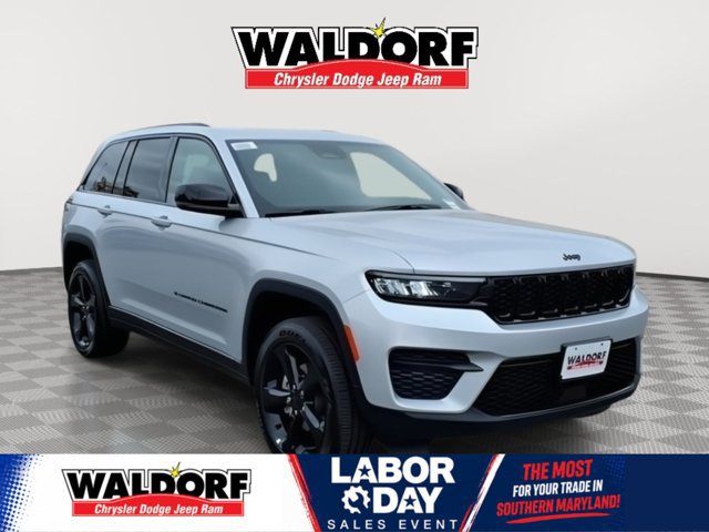 New 2025 Jeep Grand Cherokee 4WD image 1