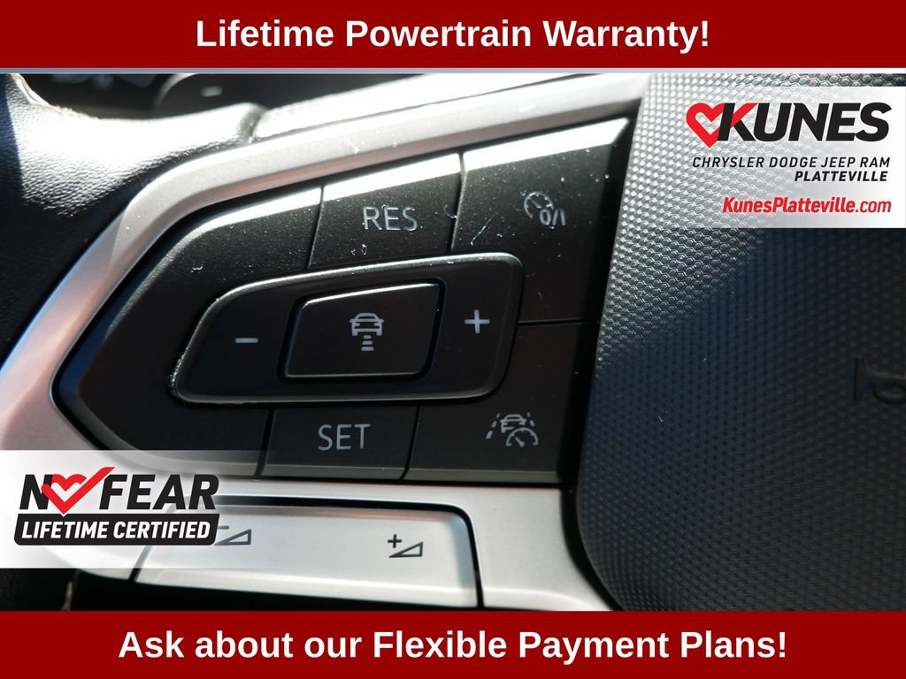 Used 2025 Volkswagen Atlas SE AWD/4WD image 29