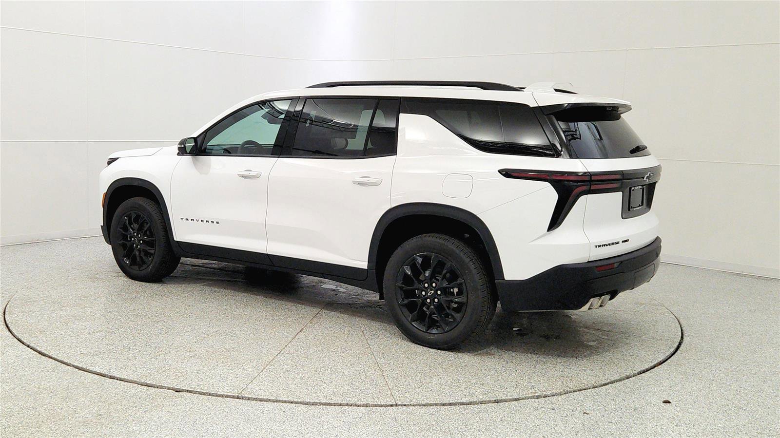 New 2026 Chevrolet Traverse LT w/ Midnight/Sport Edition image 5