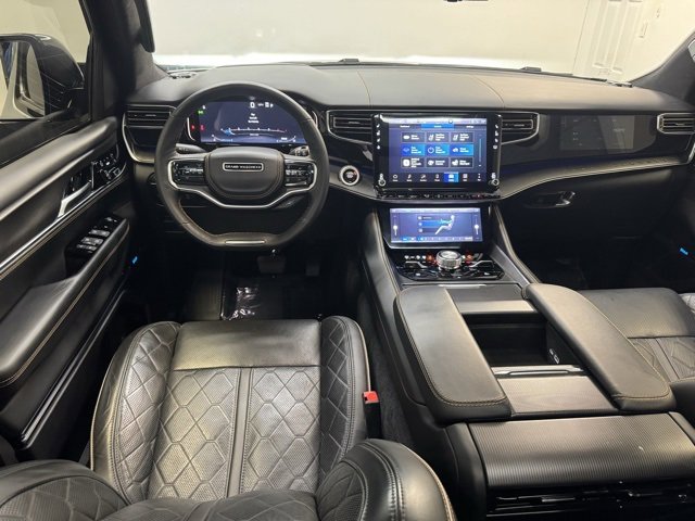 Used 2024 Jeep Grand Wagoneer Series III w/ Rear-Seat Entertainment Group image 7