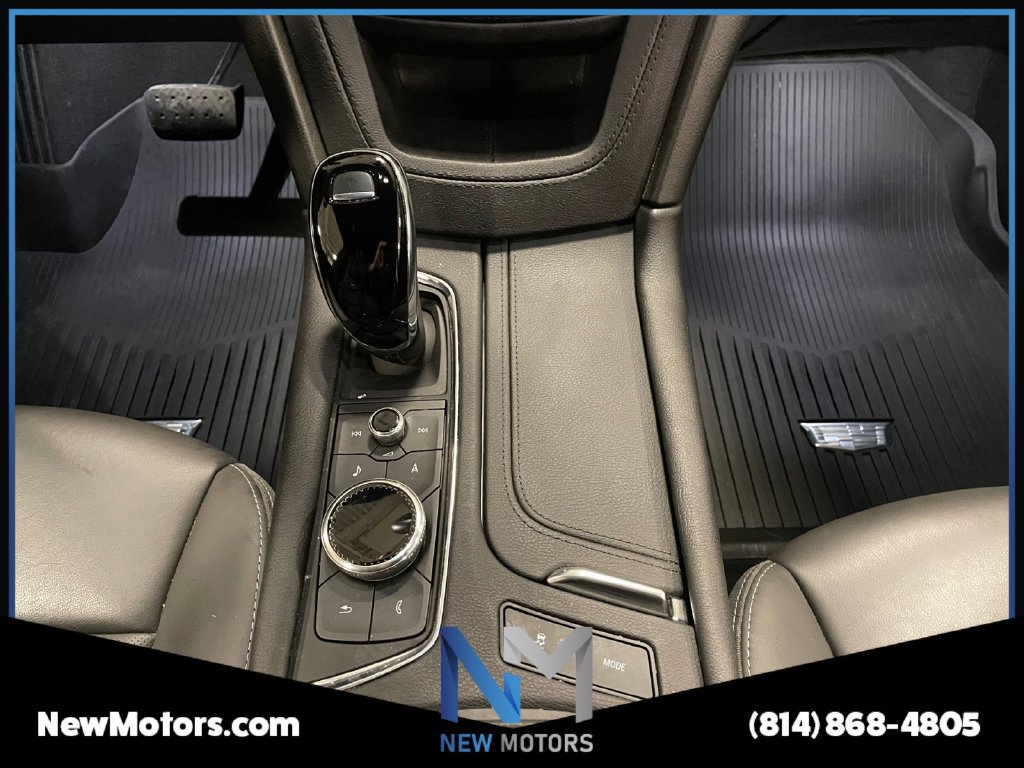 Used 2023 Cadillac XT5 Premium Luxury w/ Technology Package AWD/4WD image 12