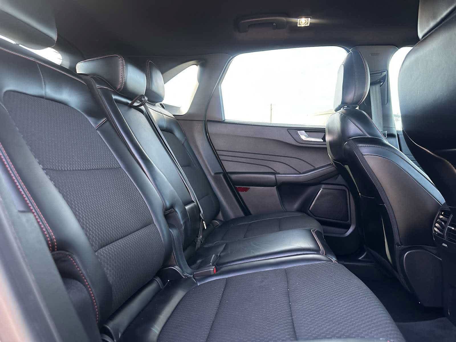 Used 2023 Ford Escape ST-Line w/ Tech Pack #1 FWD image 11