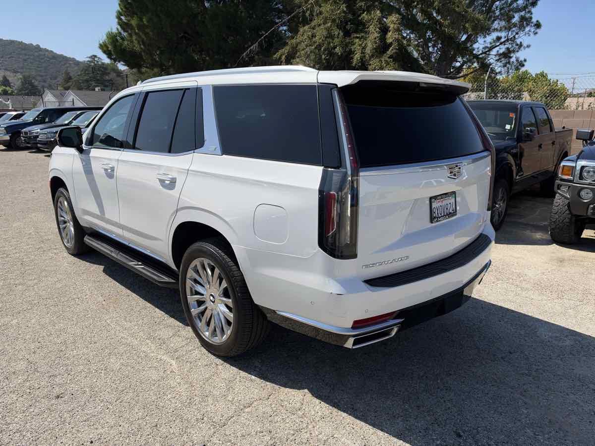 Used 2021 Cadillac Escalade Premium Luxury RWD image 5