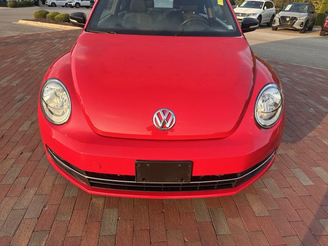 Used 2012 Volkswagen Beetle 2.0T FWD image 22