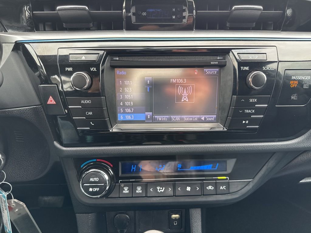 Used 2015 Toyota Corolla S image 19