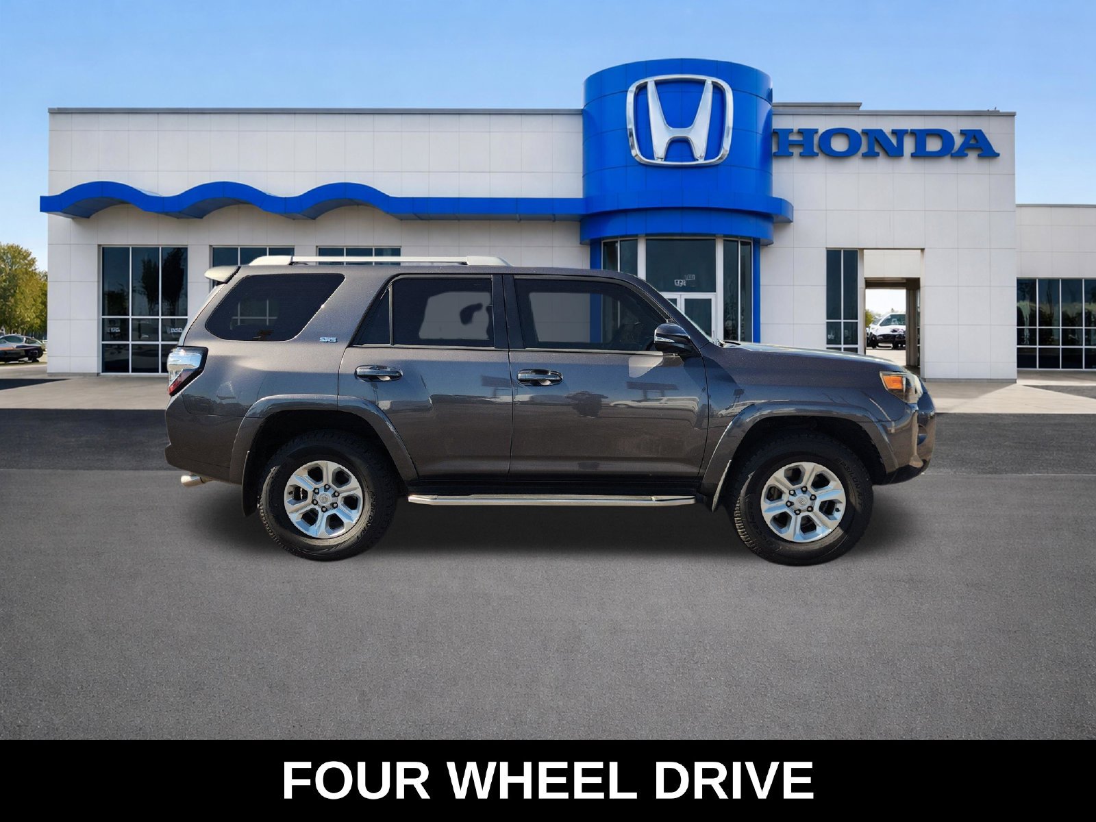 Used 2018 Toyota 4Runner SR5 Premium AWD/4WD image 7
