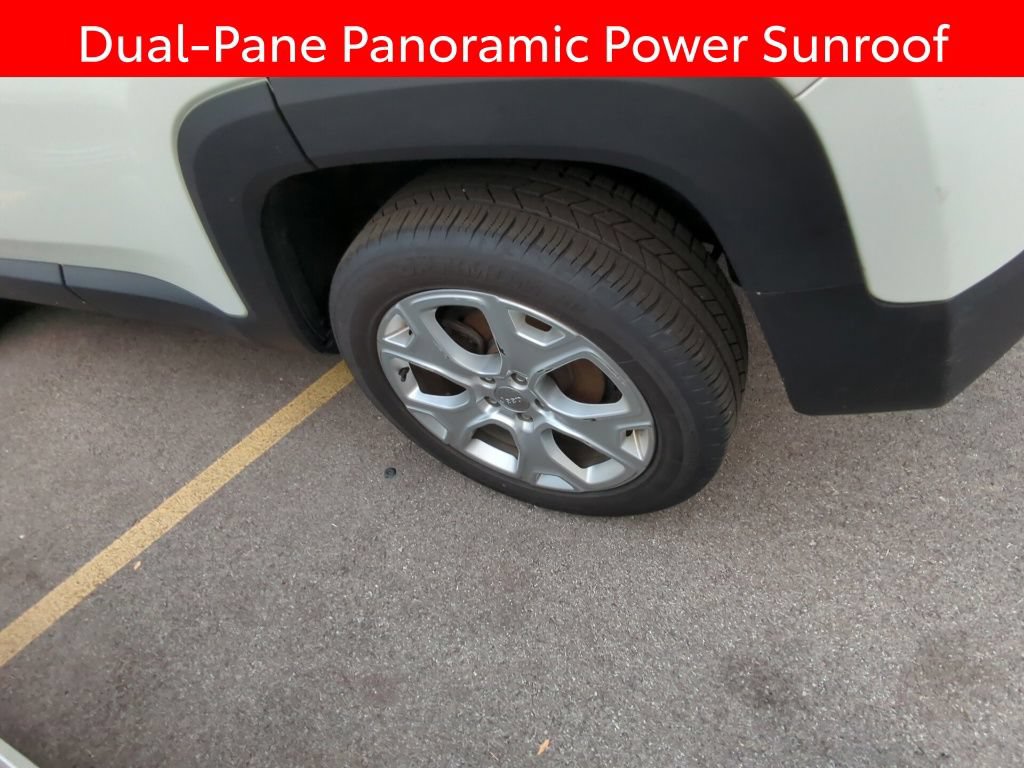 Used 2020 Jeep Renegade Limited AWD/4WD image 5