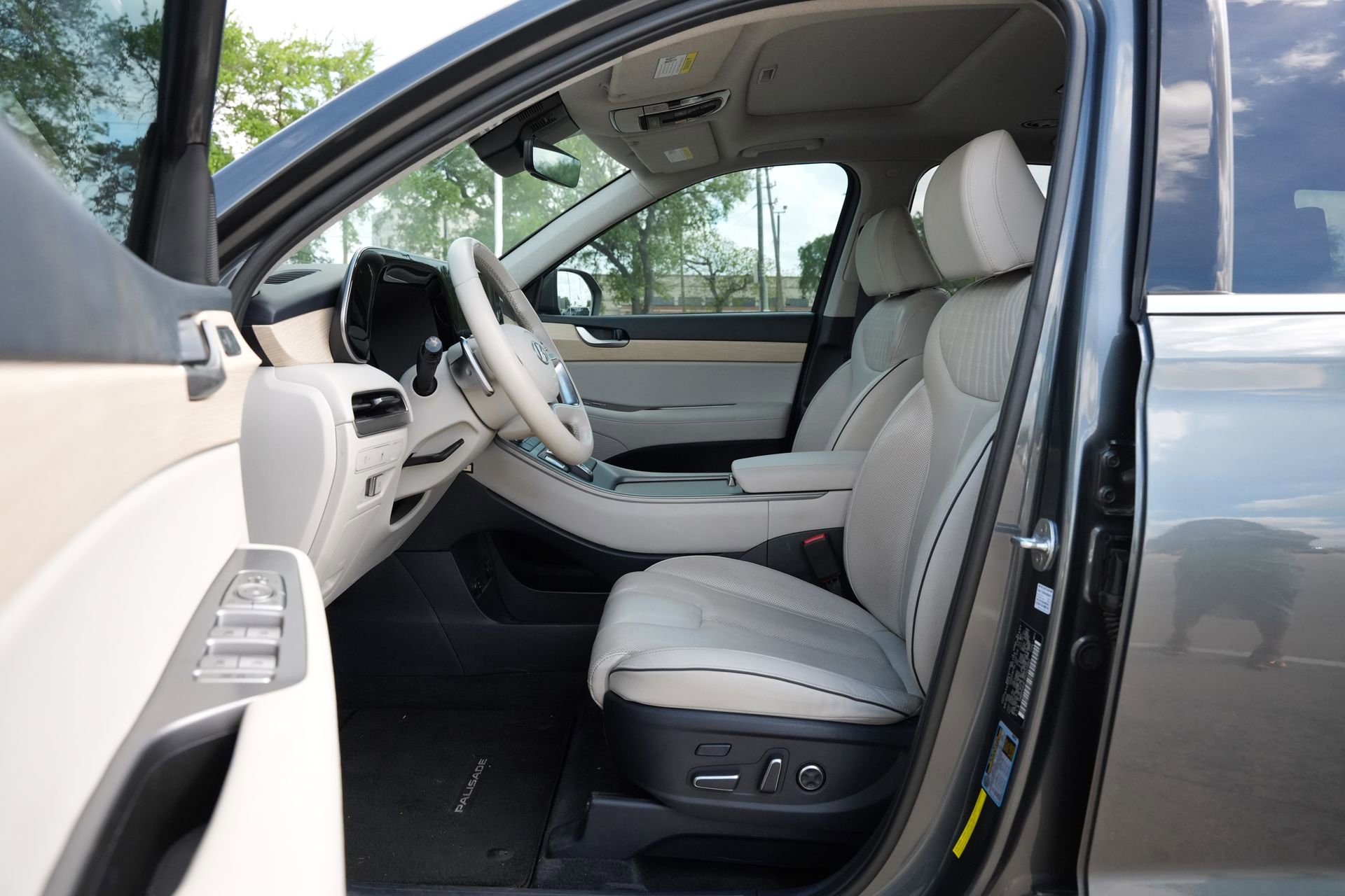 Used 2023 Hyundai Palisade Limited FWD image 18