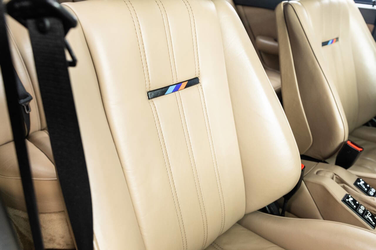Used 1988 BMW M5 image 56