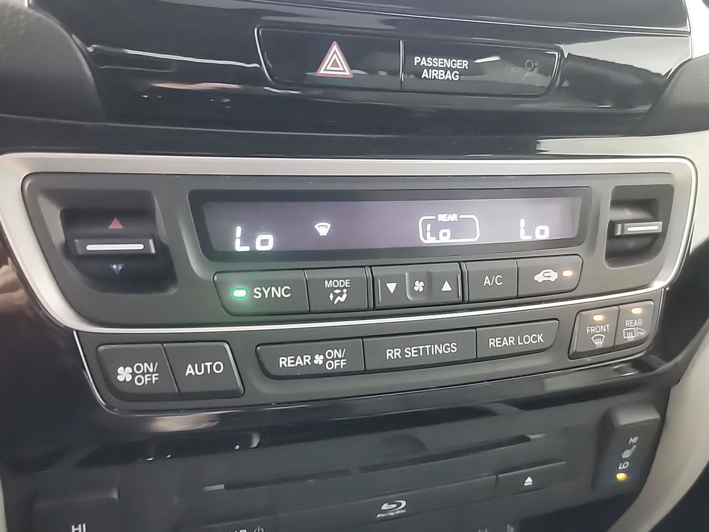 Certified 2017 Honda Pilot Touring image 34