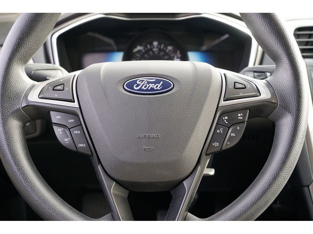Used 2018 Ford Fusion S image 25