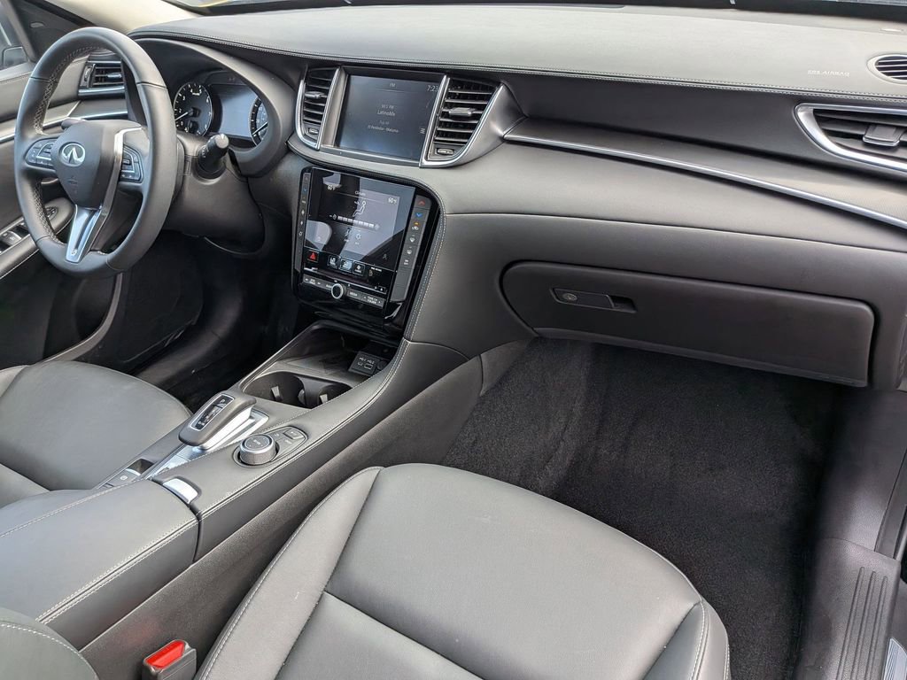 Used 2025 INFINITI QX50 Pure image 25
